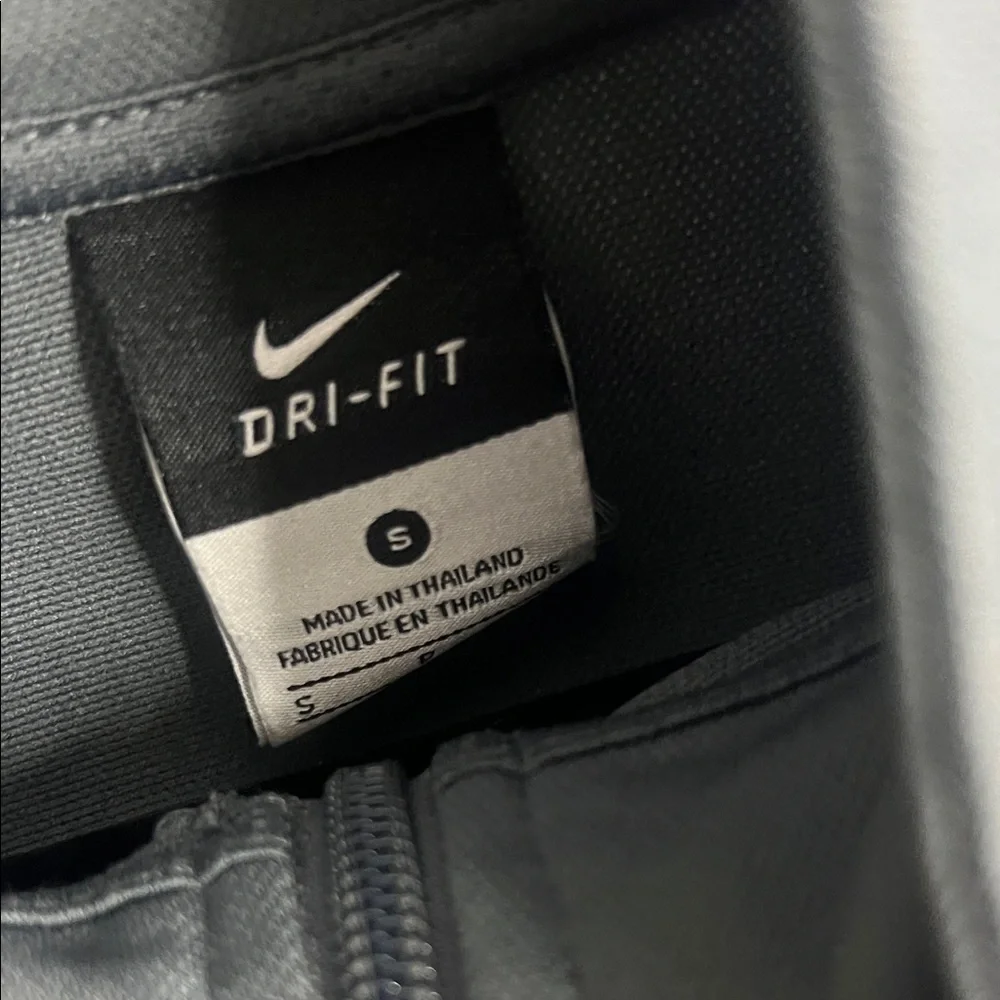 Preowned Nike Kids Dri-Fit Performance Jacket - Picture 2 of 10